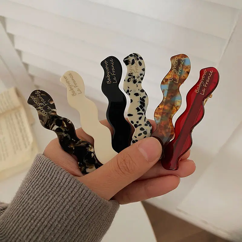 Leopard Print Acrylic Hairpins for Women — feature 7