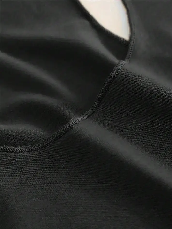 2025 Black Round Neck Sleeveless Vest for Women — feature 4