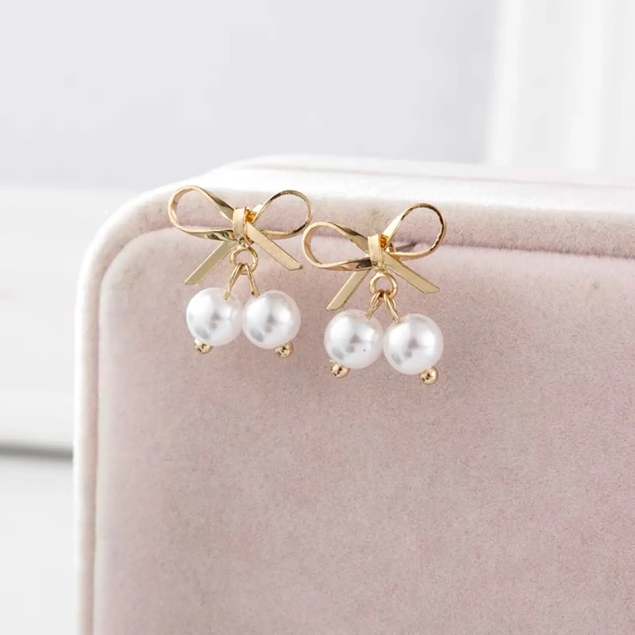 Natural Pearl Bow Earrings for Women - Image 4