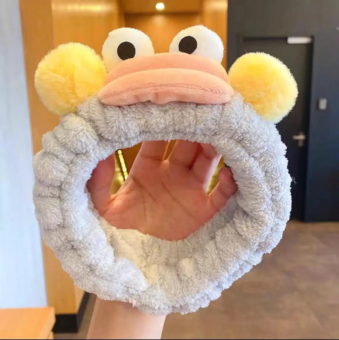 New Cartoon Funny Hair Band with Sausage Mouth Design — feature 8