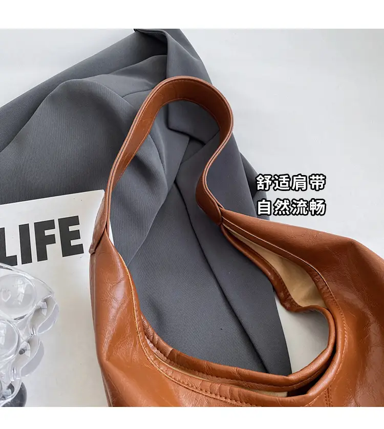 Women's Large Capacity Leather Bucket Bag Tan 2023 — feature 2