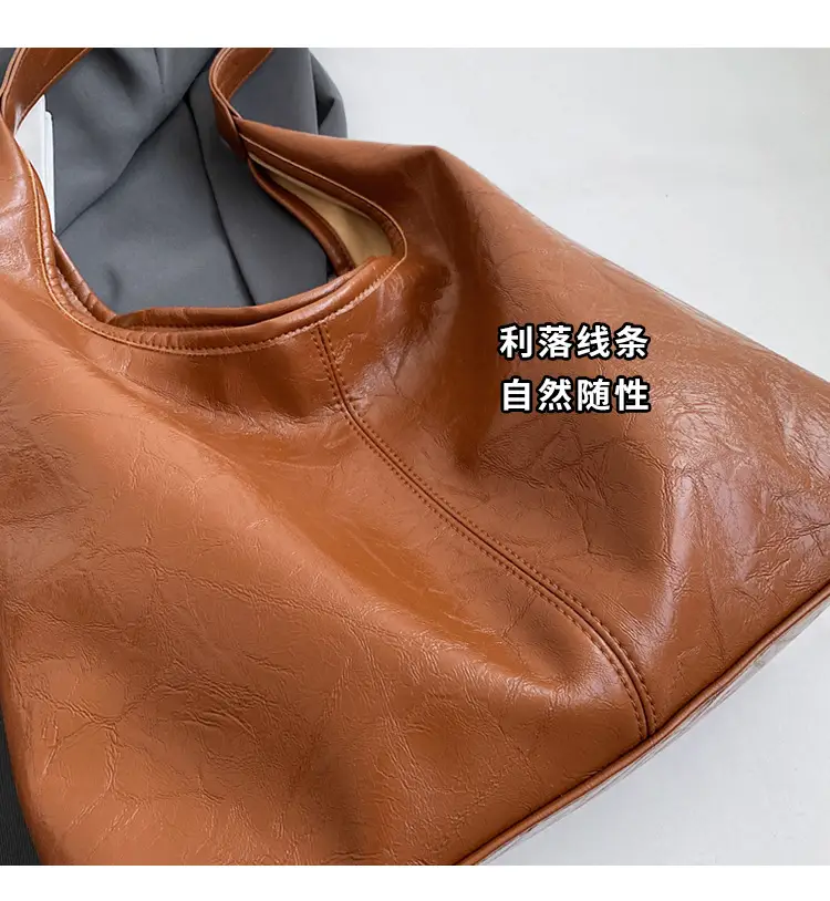 Women's Large Capacity Leather Bucket Bag Tan 2023 — feature 4