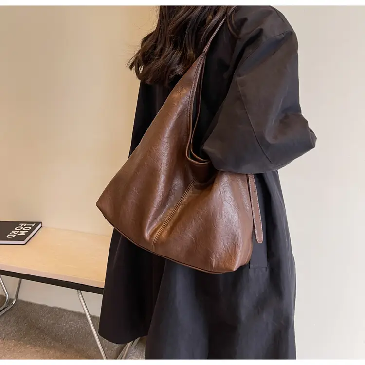 Black Leather Shoulder Bag for Women 2023 New Fashion — feature 11