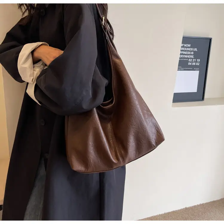 Black Leather Shoulder Bag for Women 2023 New Fashion — feature 12