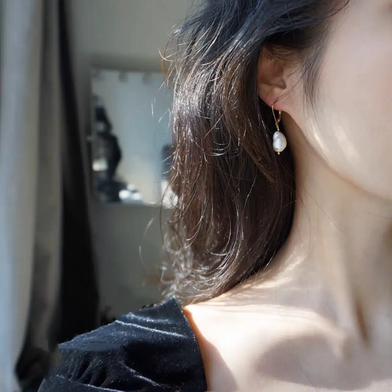 14K Gold Pearl Earrings for Women - Image 2