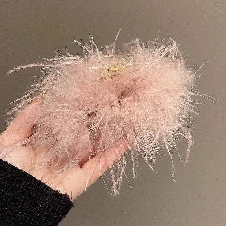 Pink Feather Hair Clip for Girls - 1 Pc - Image 7