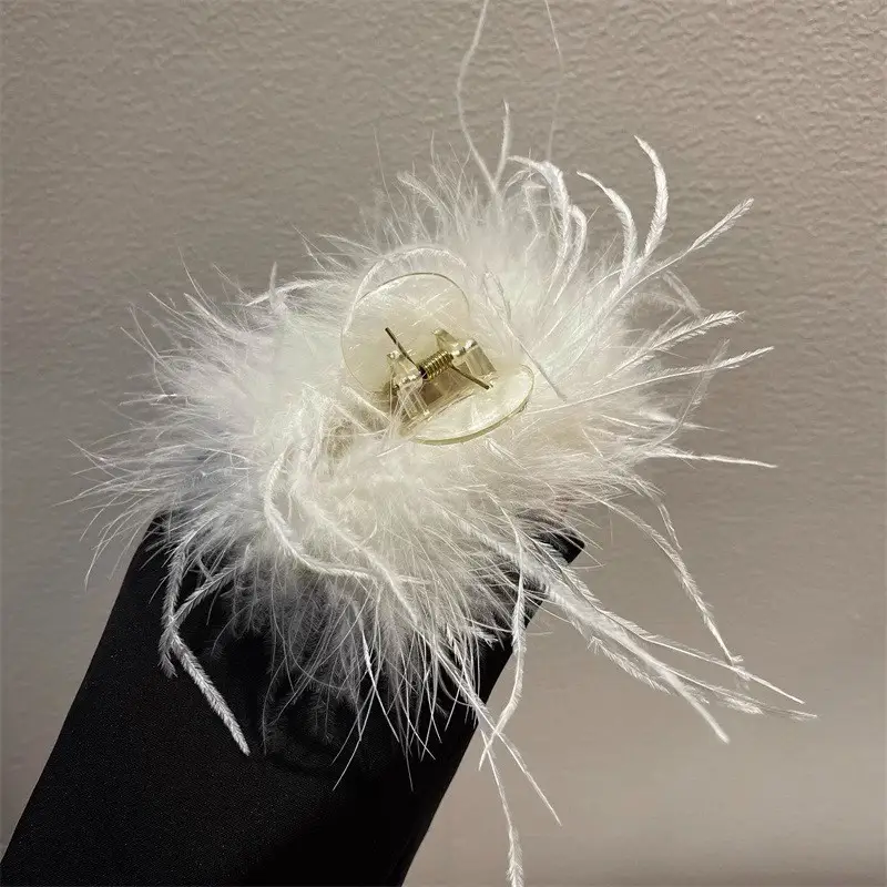White feather shark clip