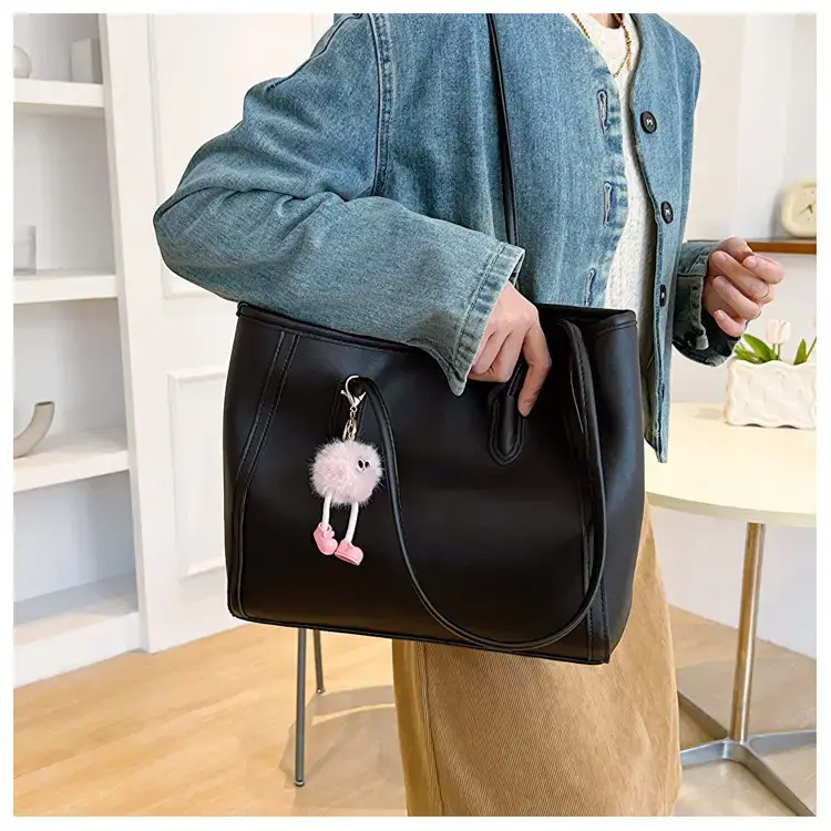 Retro Personalized Shoulder Bag Tan 2023 — feature 18