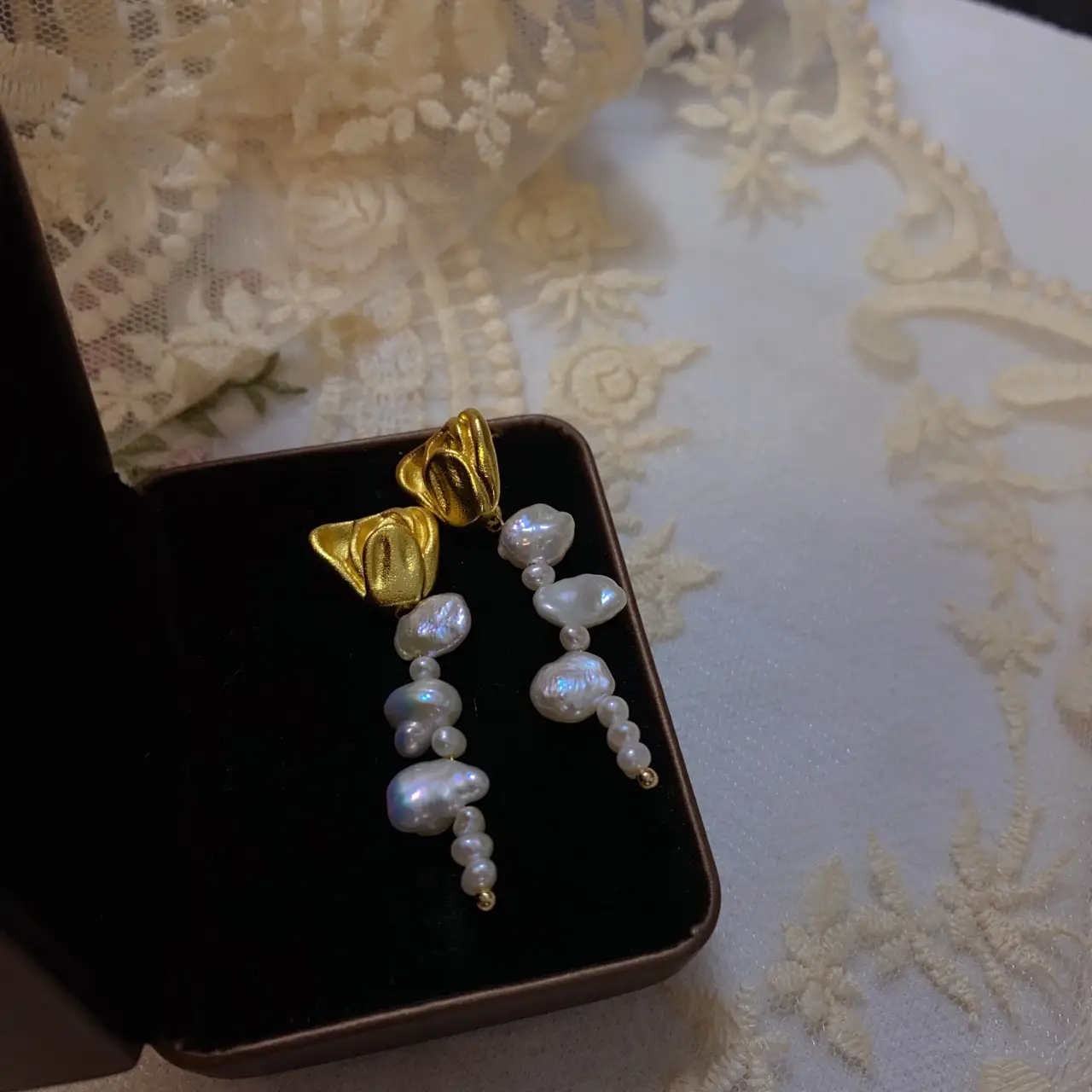 S925 Silver Pearl Bow Earrings for Women - Image 3