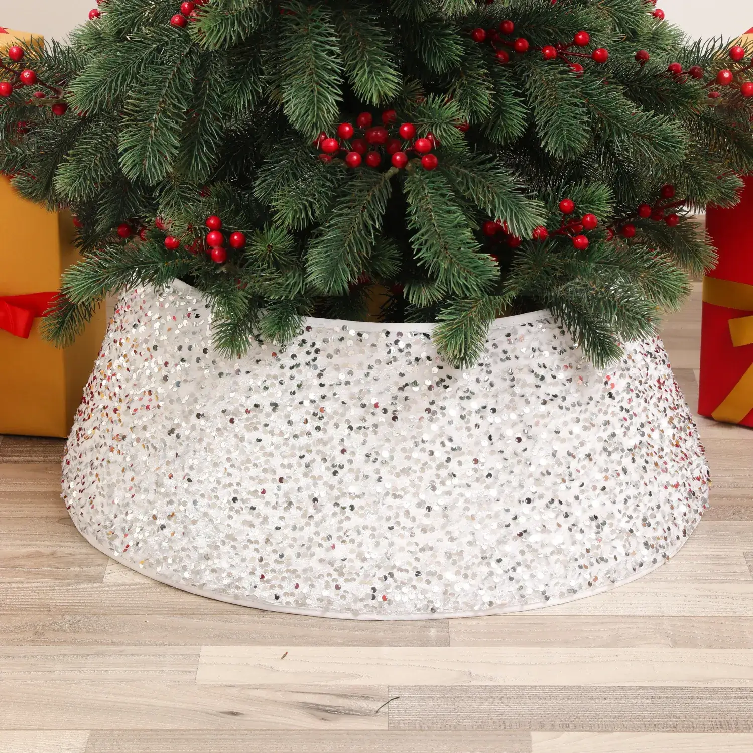 Christmas Tree Skirt with Sequin Decor - Image 5