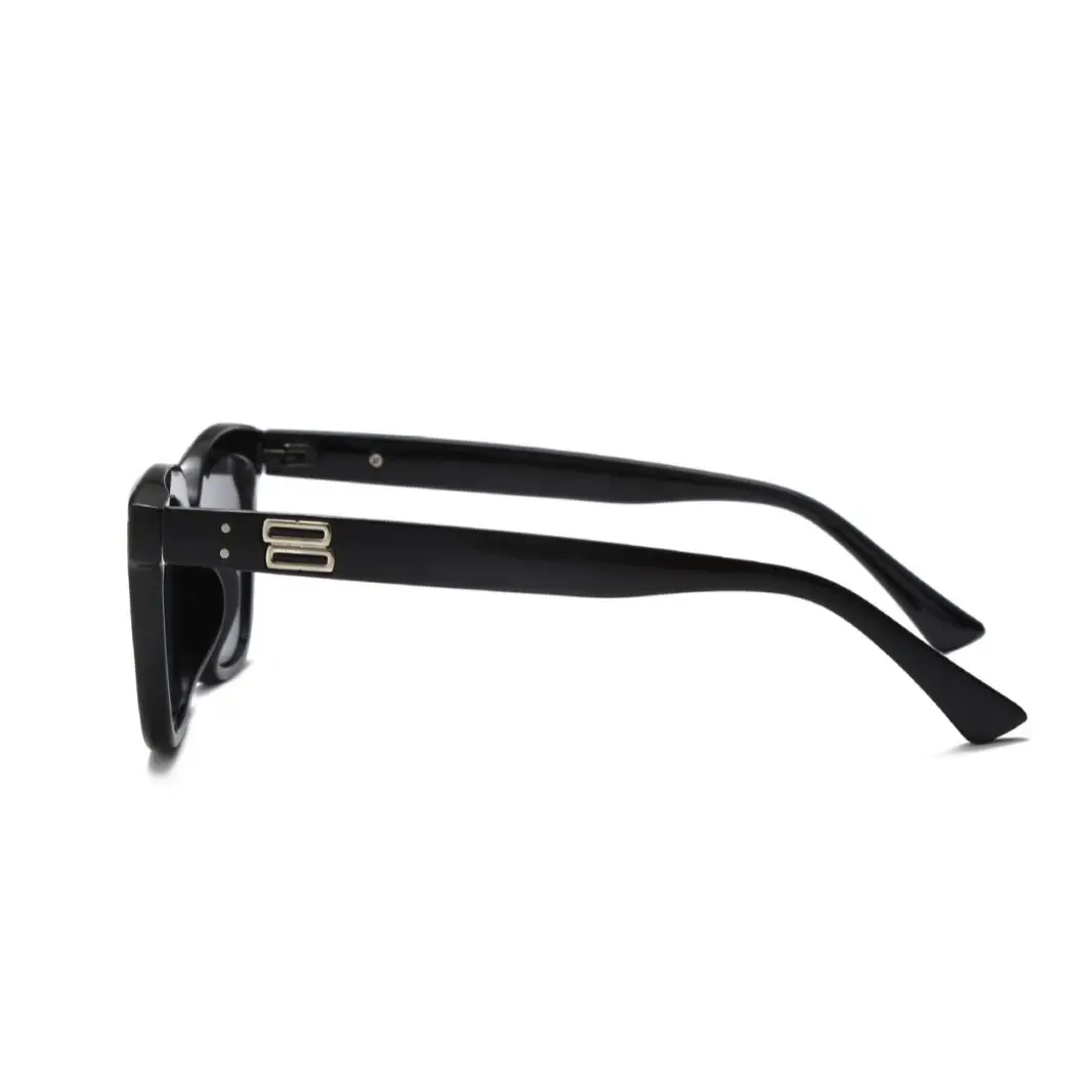Square Sunglasses Summer with Light Beige Frame - Image 10