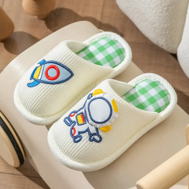 Xinwang cartoon linen slippers children's Four Seasons home wooden floor household mute cotton linen sweat-absorbent slippers with hair