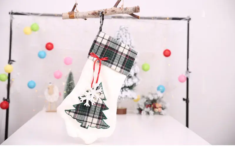 Christmas Socks Gift Bag with Dog Paw Design — feature 6
