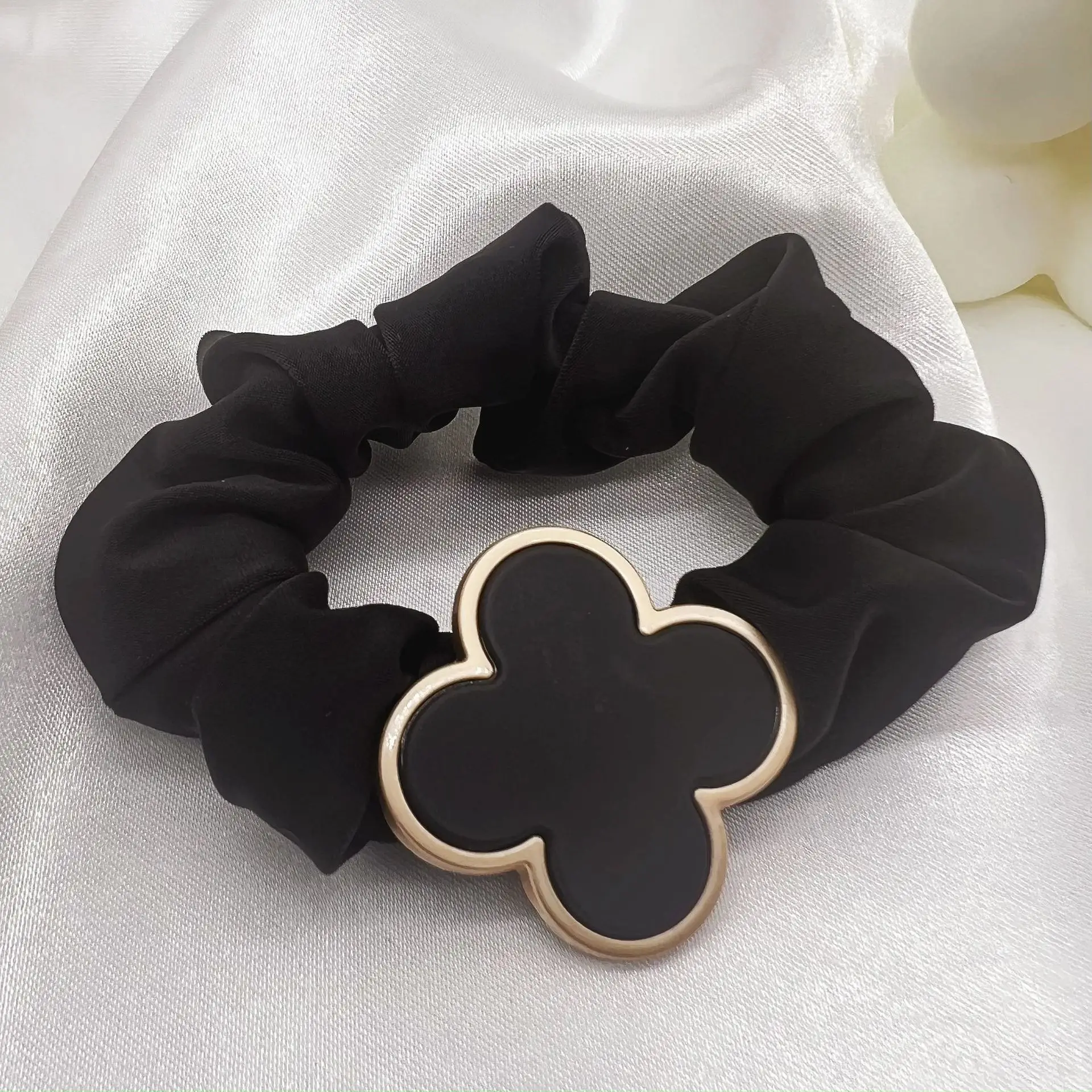Black Retro French Hair Band with Gold Clover Design — feature 10