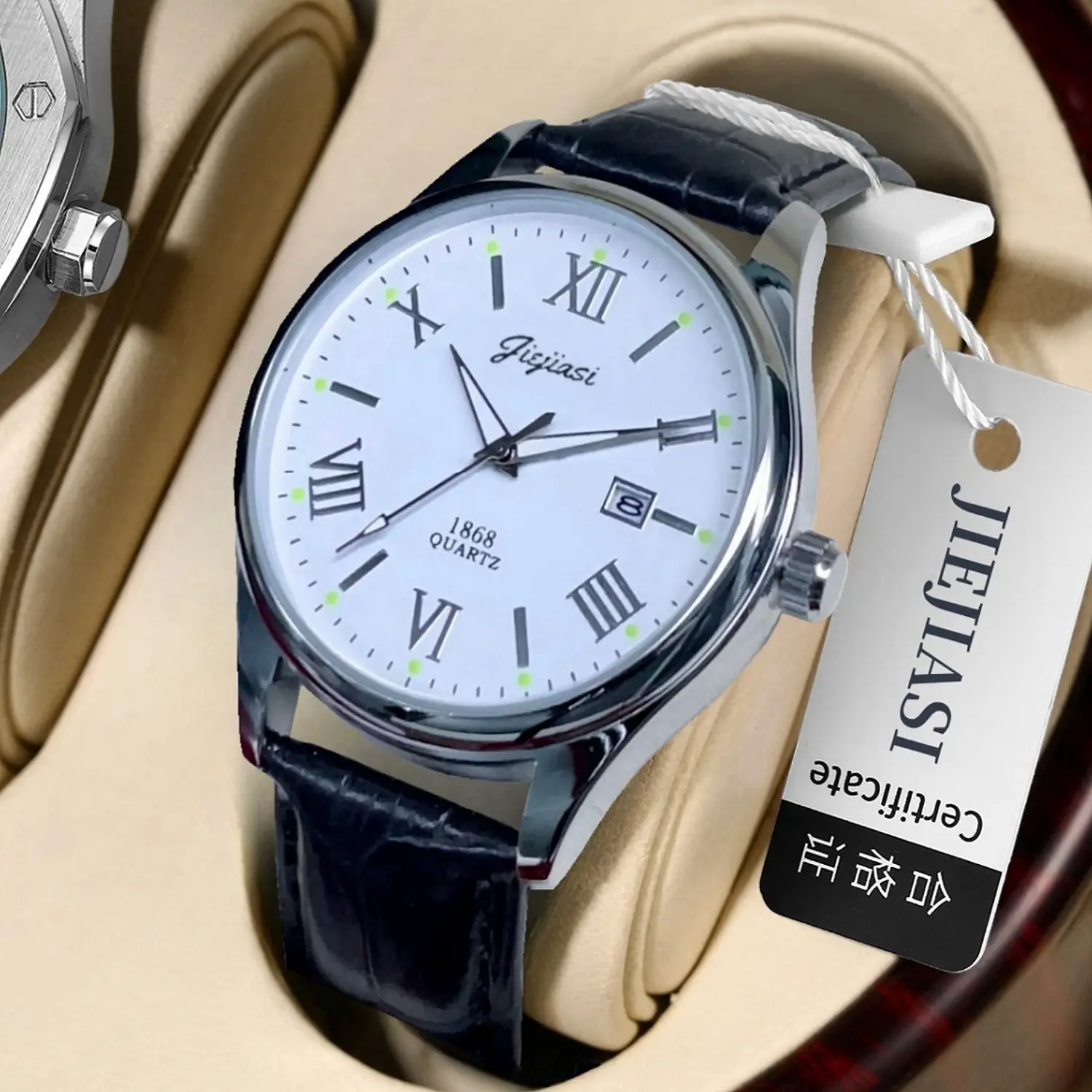 Jiejiasi Ultra-Thin Luminous Quartz Men's Watch — feature 9