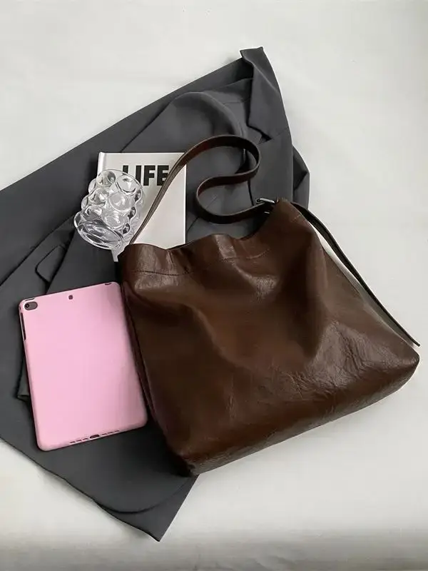 Retro Brown Leather Tote Bag for Women - Image 10
