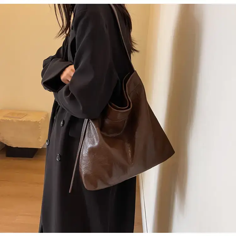 Retro Brown Leather Tote Bag for Women — feature 24
