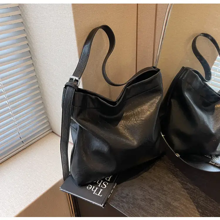 Retro Brown Leather Tote Bag for Women — feature 36
