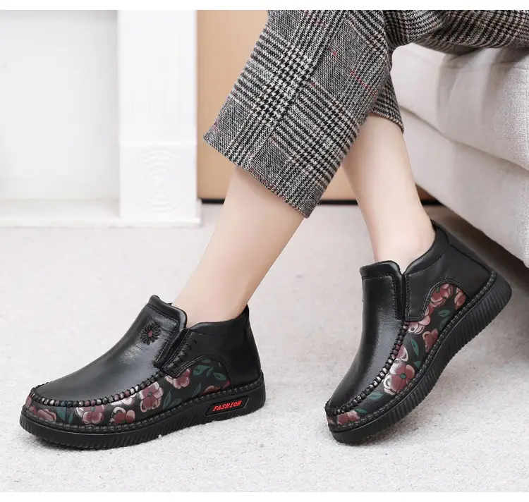 Winter old Beijing cloth shoes women's cotton-padded shoes middle-aged and elderly fleece-lined thick warm mom shoes soft bottom non-slip snow boots — feature 19