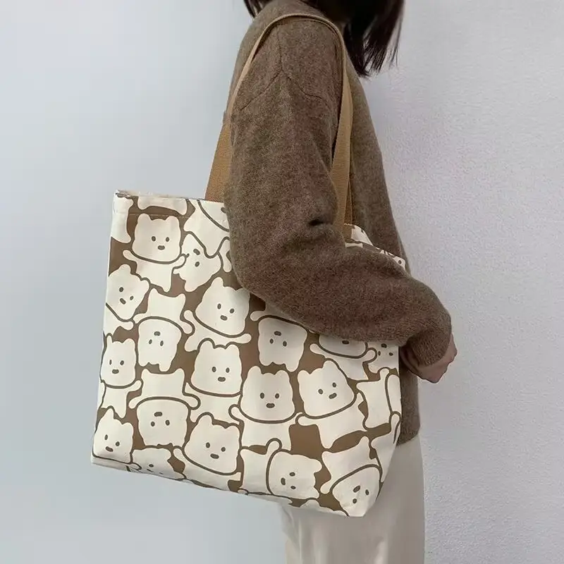 Black Printed Shoulder Bag Large Capacity Travel Tote — feature 2