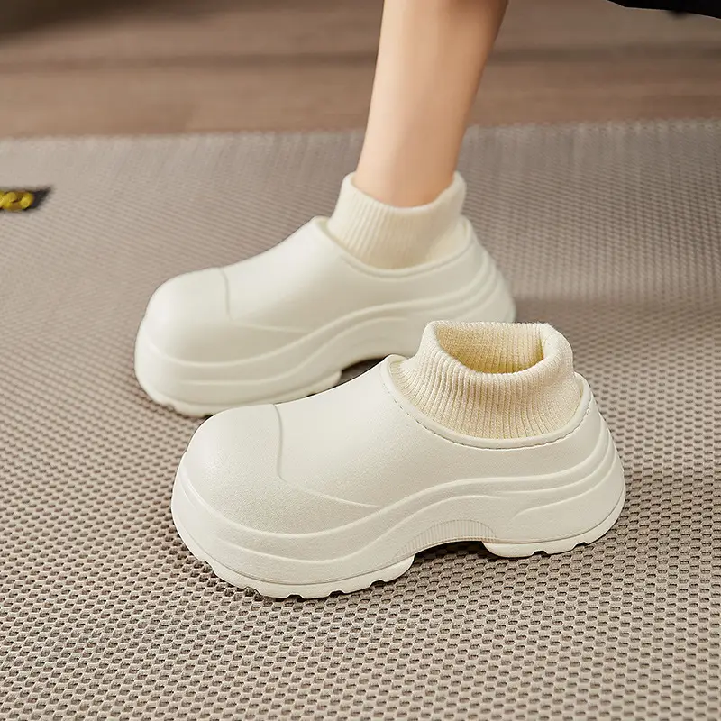 Waterproof Thick-Soled Cotton Slippers for Women, Winter Outdoor Wear, 2026 New Model, Closed Heel, Indoor Home Maternity Fleece-Lined Warm Cotton Shoes
