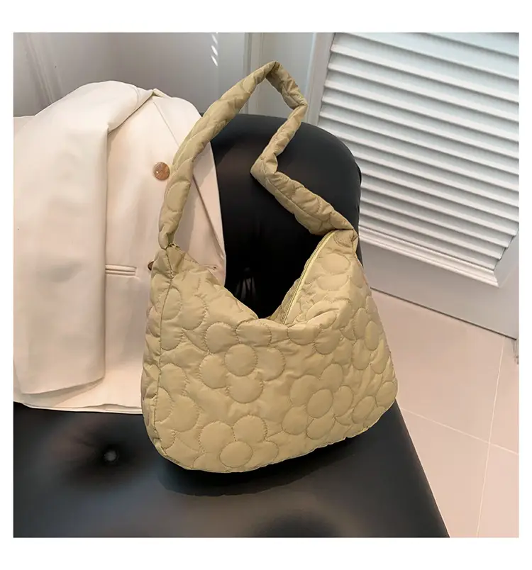 Black Quilted Shoulder Bag for Women 2023 Winter — feature 26