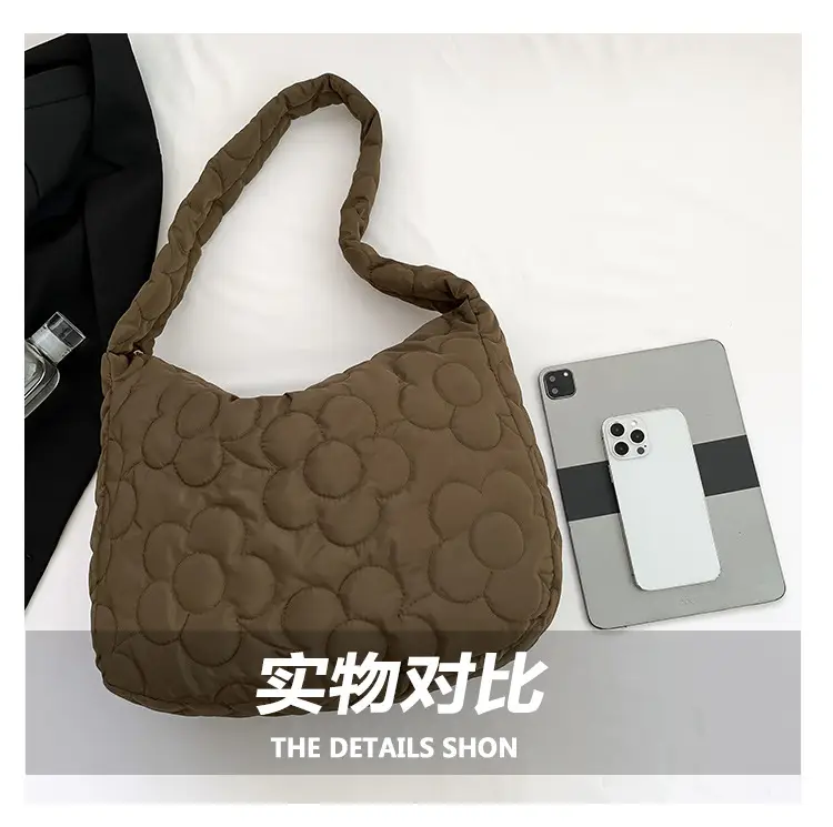 Black Quilted Shoulder Bag for Women 2023 Winter — feature 5
