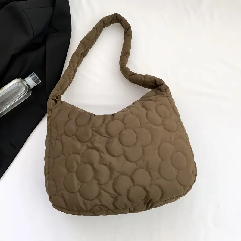 Black Quilted Shoulder Bag for Women 2023 Winter - Image 4