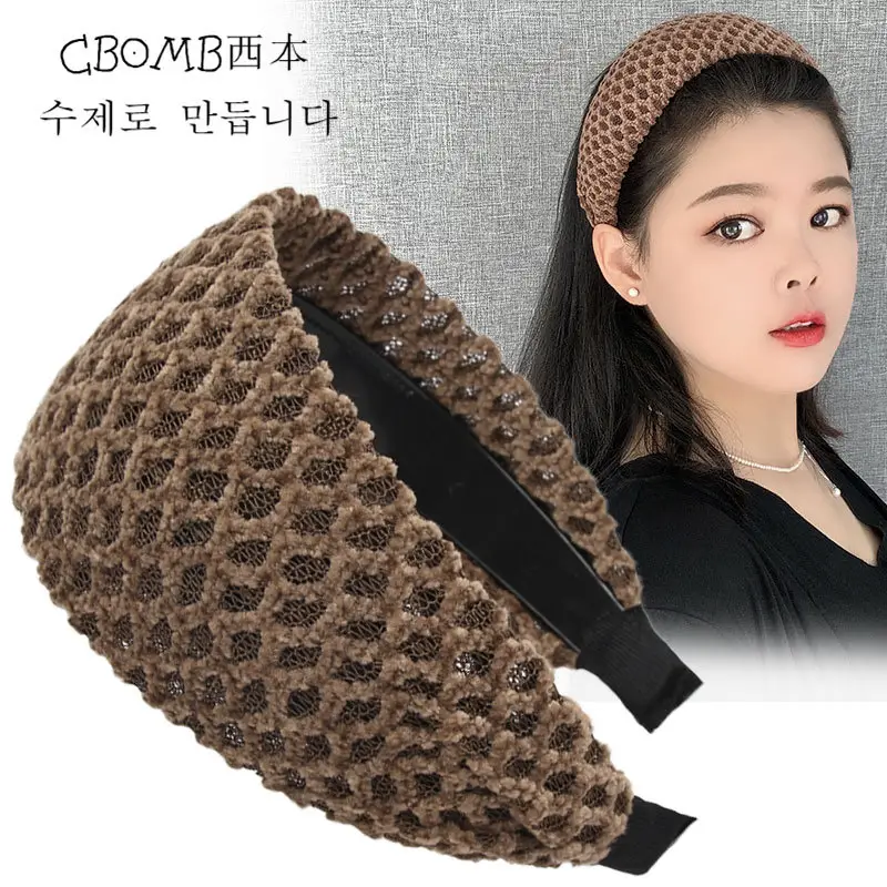 Black Faux Fur Wide Brim Headband with Hairpin - Image 7