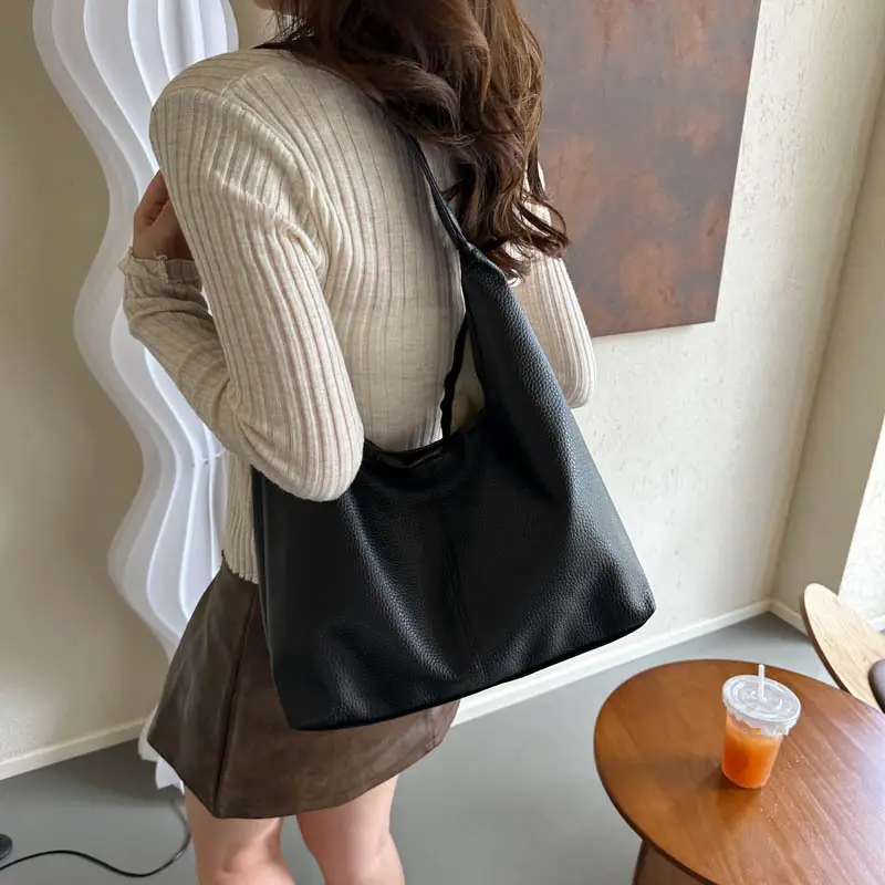 Black Retro Tote Bag for Women 2023 - Image 3