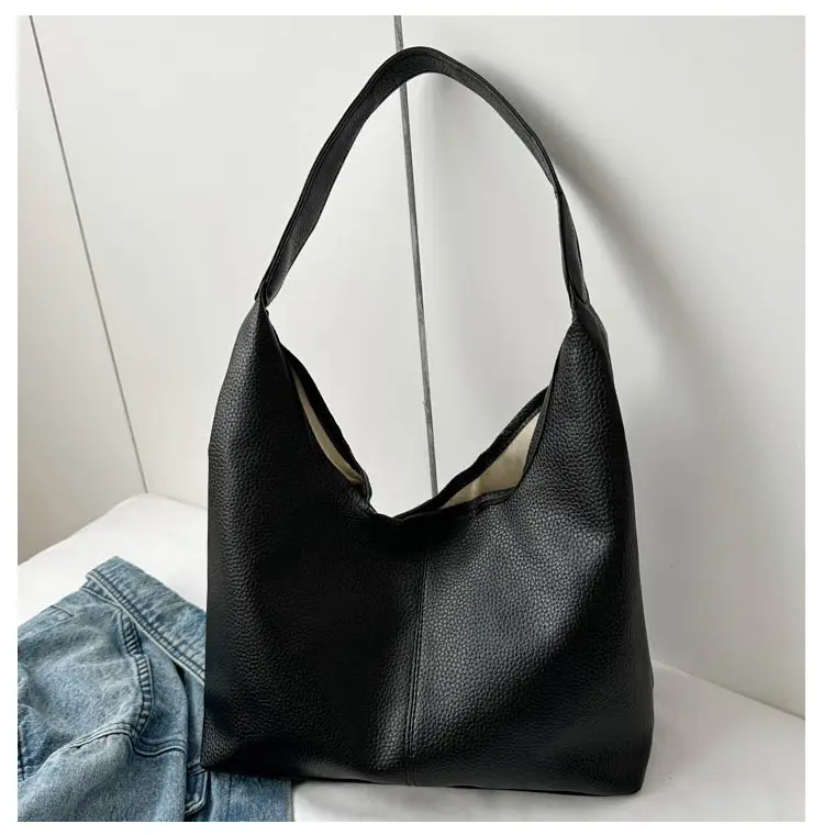 Black Retro Tote Bag for Women 2023 — feature 17