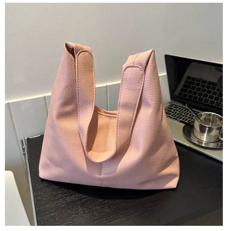 Black Retro Tote Bag for Women 2023 — feature 22