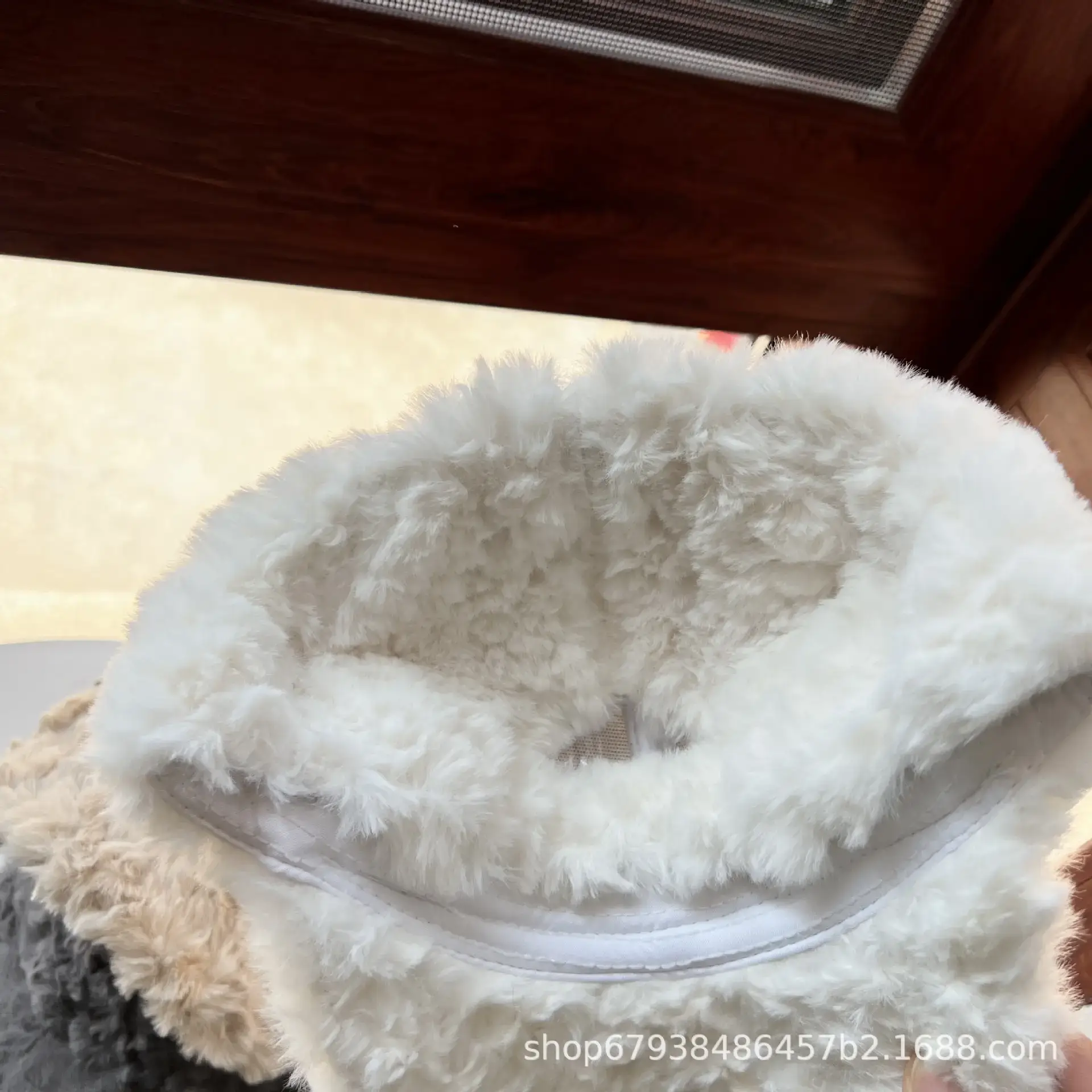 Women's White Faux Fur Beanie Cap Winter Warm — feature 14