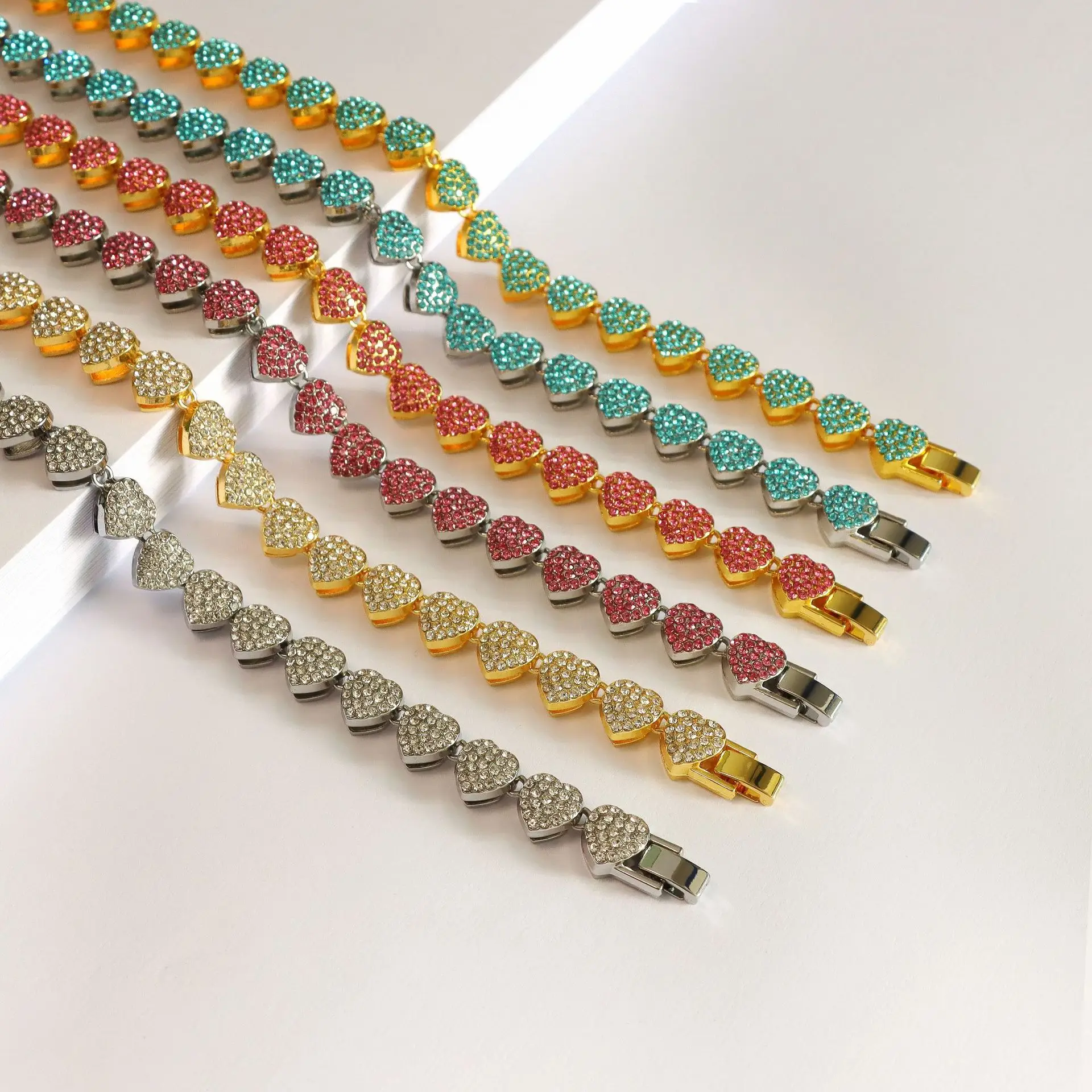 Alloy Rhinestone Love Shape Bracelet 11mm Women
