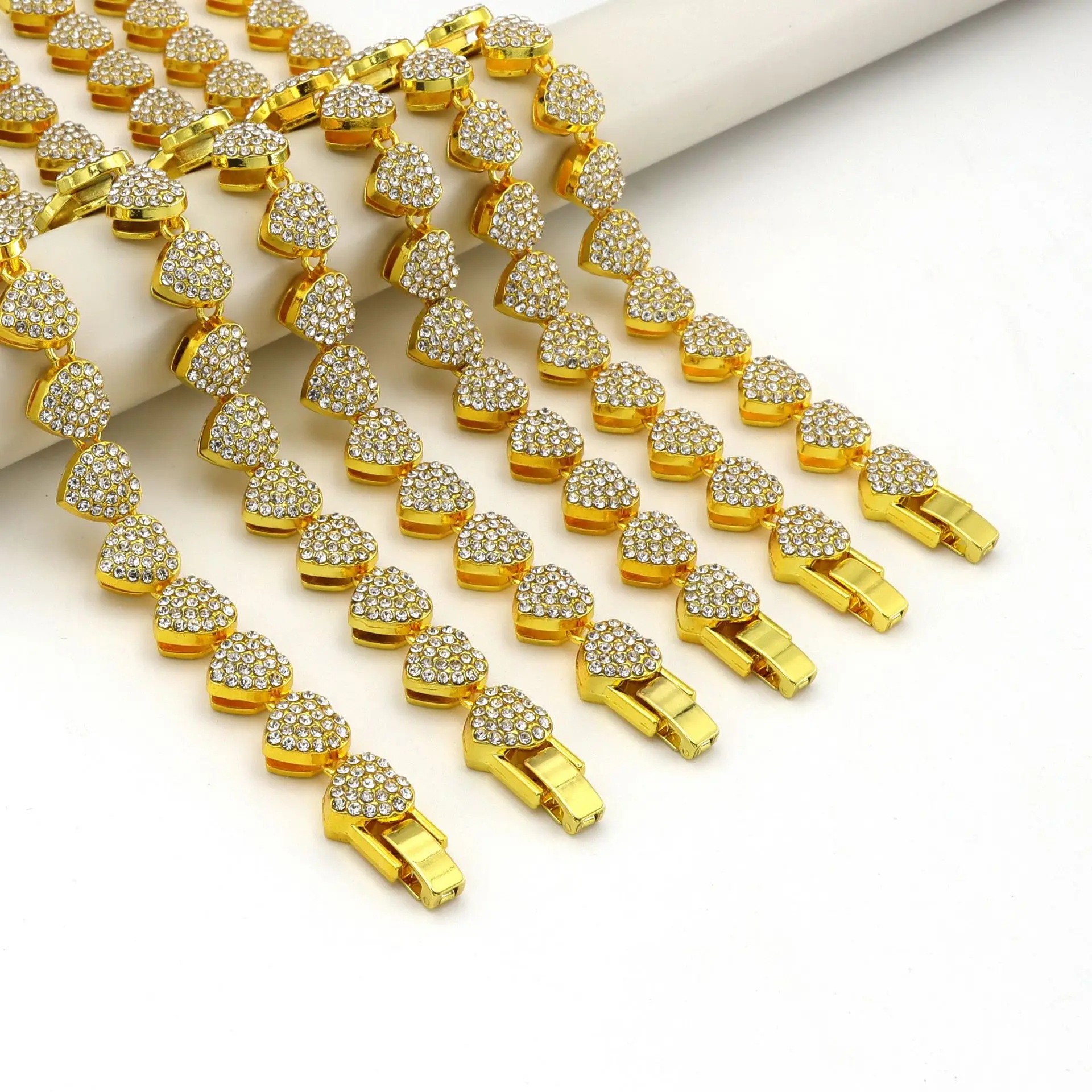 Alloy Rhinestone Love Shape Bracelet 11mm Women