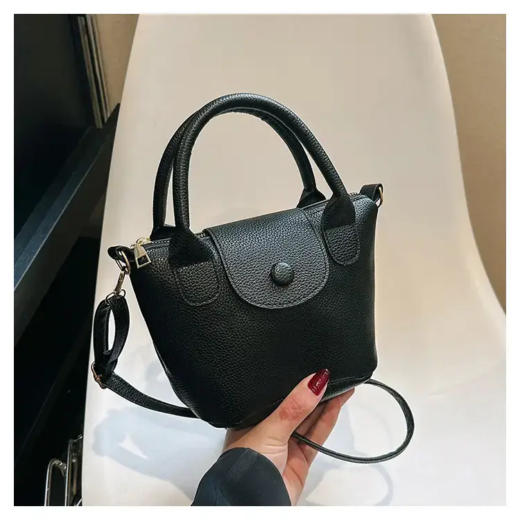 Women's Black Casual Mini Messenger Bag 2023 — feature 23