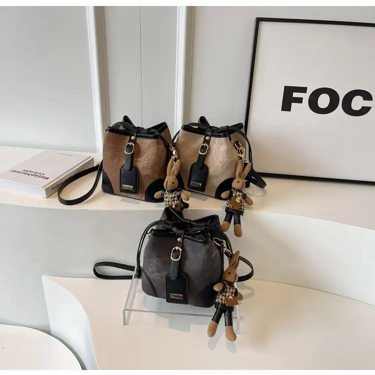 Korean Style Textured Shoulder Bag for Girls 2023 — feature 16