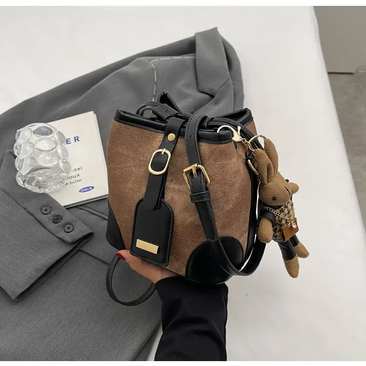 Korean Style Textured Shoulder Bag for Girls 2023 — feature 35