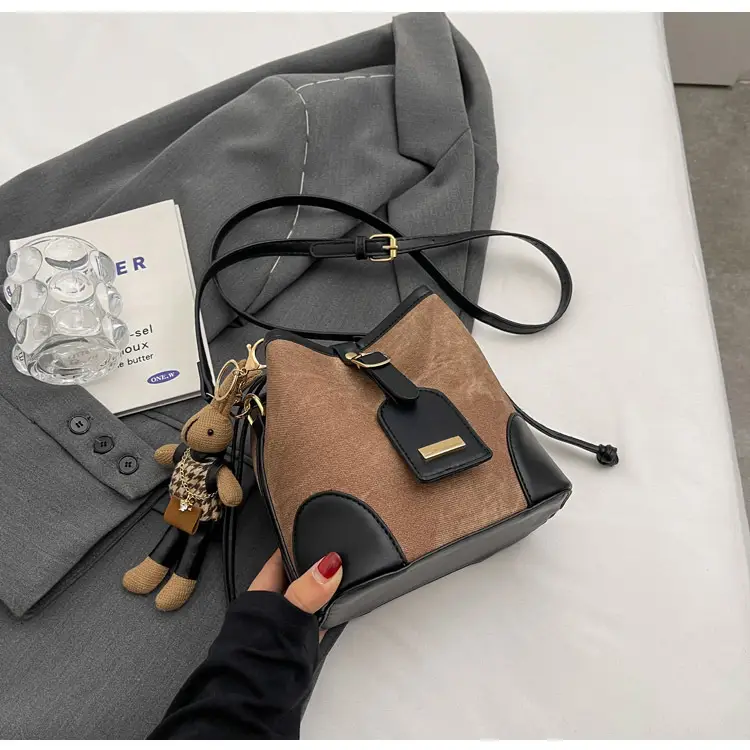Korean Style Textured Shoulder Bag for Girls 2023 — feature 36