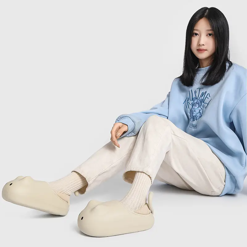 Personalized outdoor soft-soled cotton-padded shoes women's height increasing 2023 new fleece-lined thickened cotton slippers warm women's shoes - Image 7