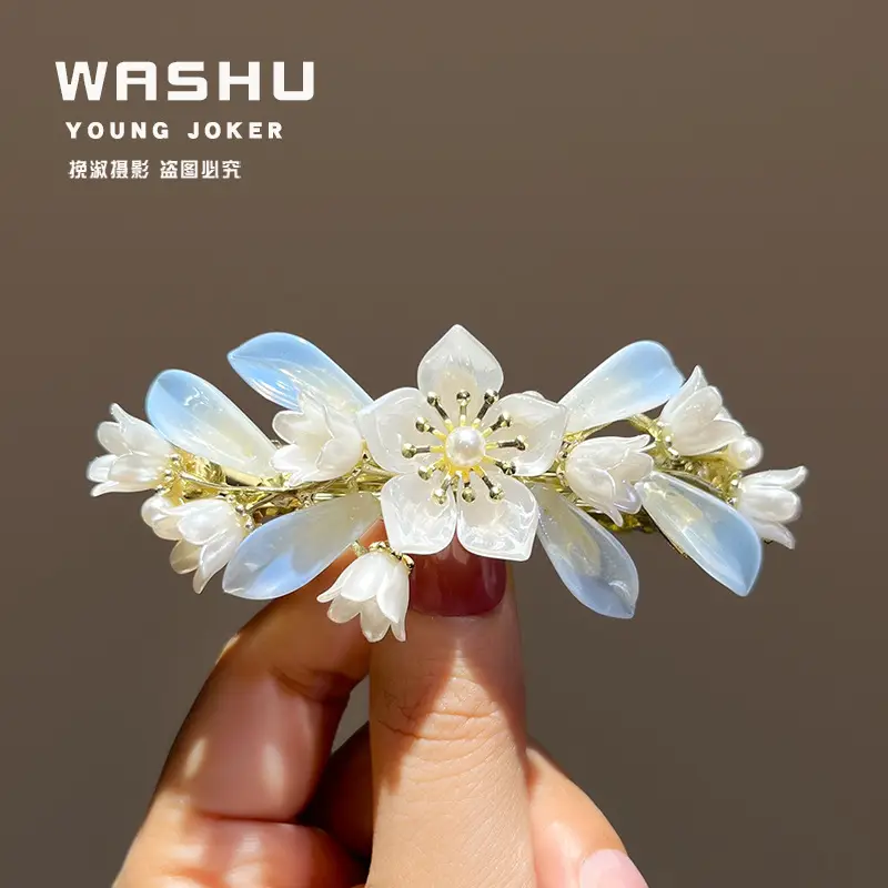 White Flower Pearl Spring Hair Clip for Women - Image 4