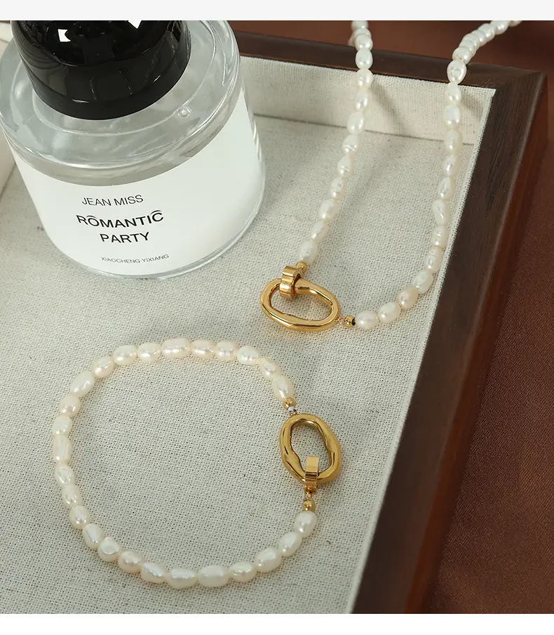 French Style Pearl Necklace Set for Women Elegant Cold Collar — feature 11