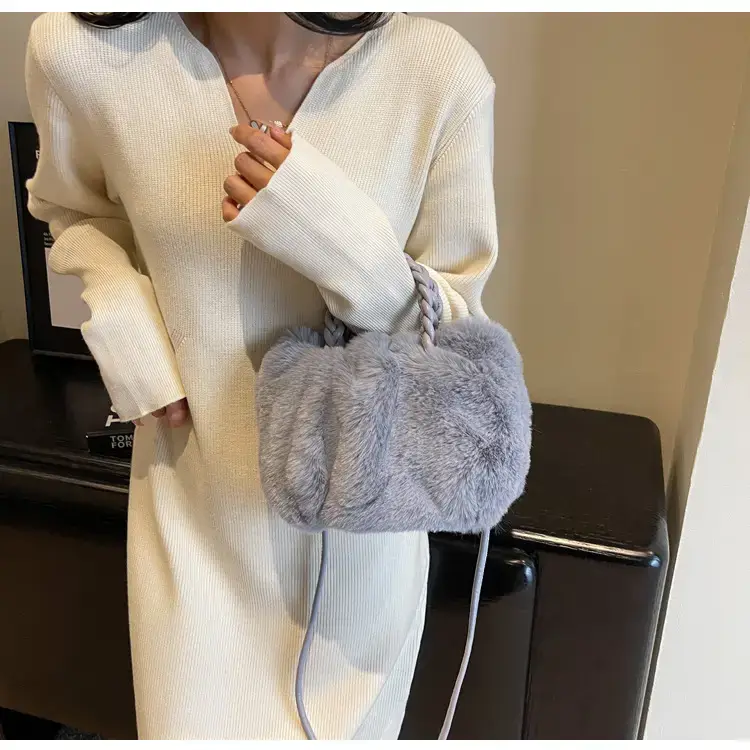 Plush Cloud Shoulder Bag for Women 2023 — feature 17
