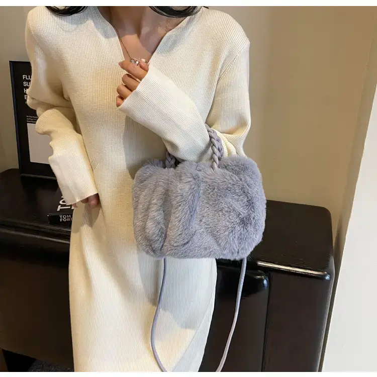Plush Cloud Shoulder Bag for Women 2023 — feature 18