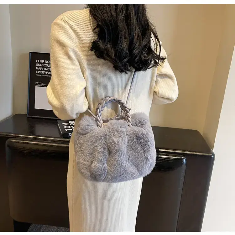 Plush Cloud Shoulder Bag for Women 2023 — feature 21