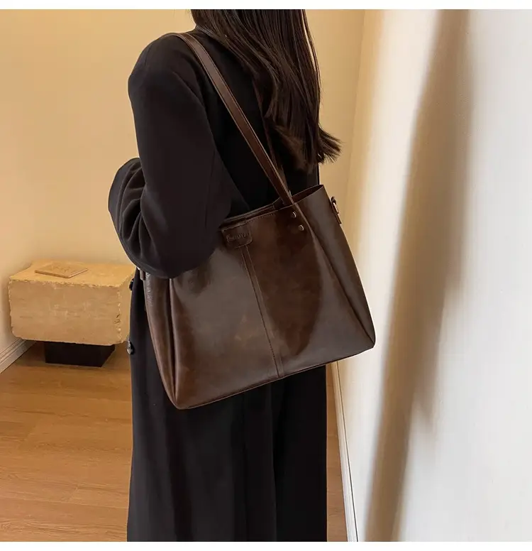 Women's Brown Leather Shoulder Tote Bag Large Capacity — feature 23