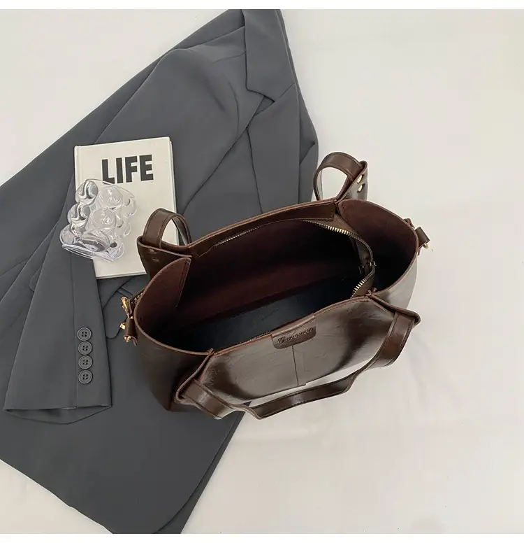 Women's Brown Leather Shoulder Tote Bag Large Capacity — feature 45
