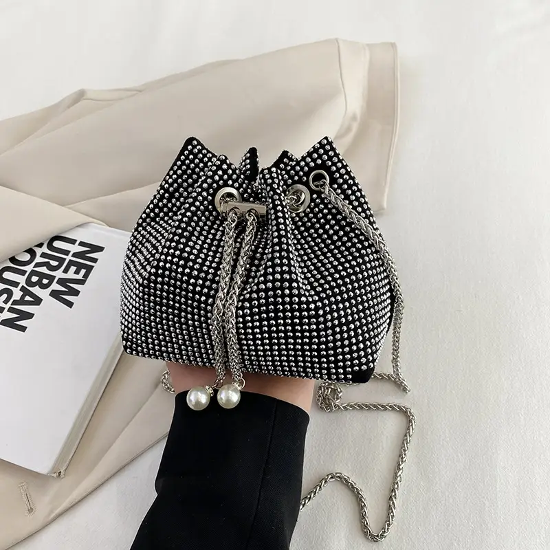 High-End Chain Crossbody Bag with Drawstring Closure