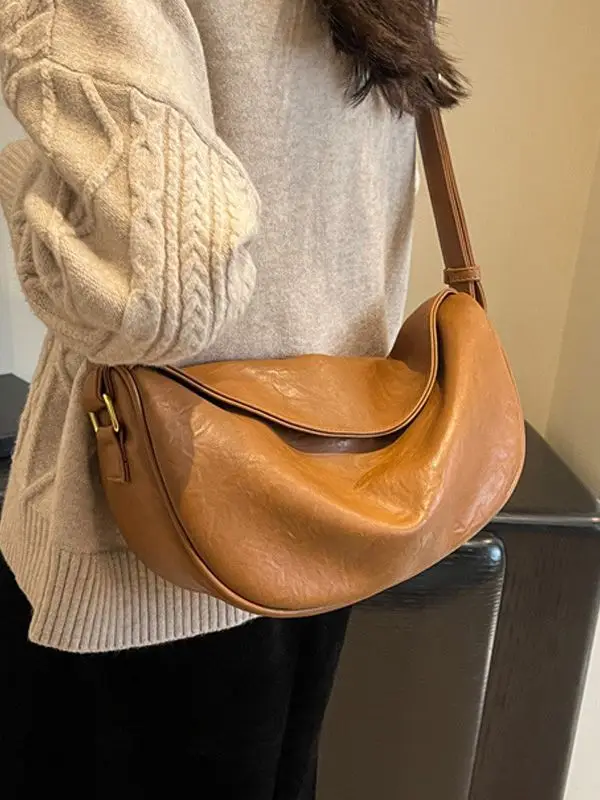 Women's Curved Leather Shoulder Bag Tan Autumn Winter 2023 - Image 8