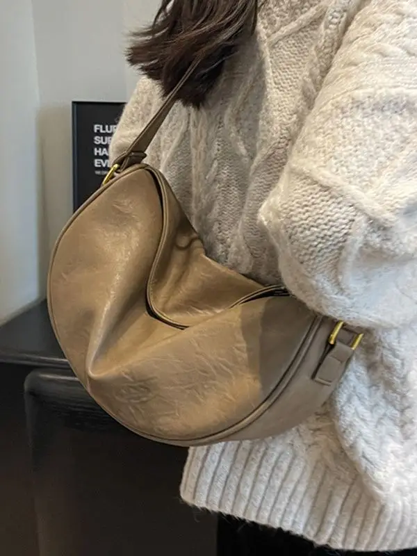 Women's Curved Leather Shoulder Bag Tan Autumn Winter 2023 - Image 9